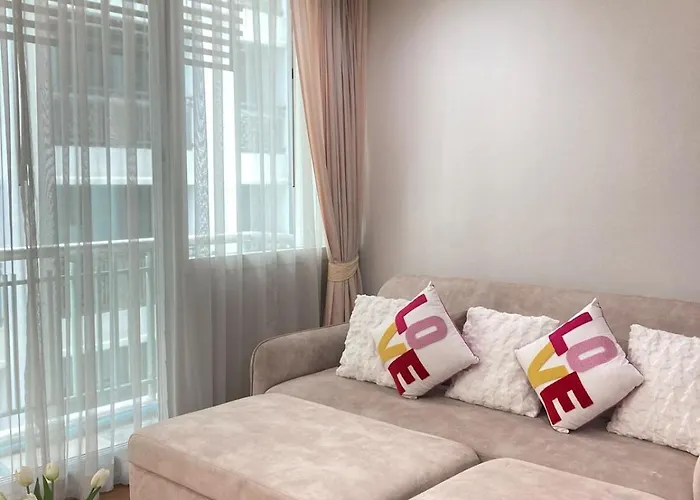 Apartment 'city Retreat' Asok Sukhumvit 23 53 Sqm *
