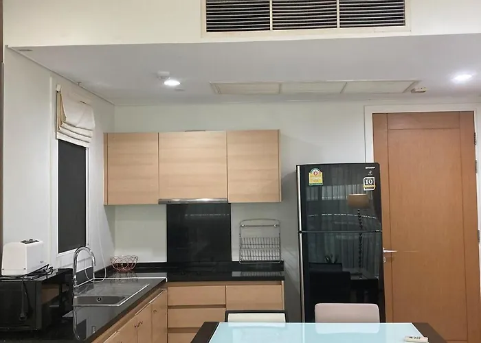 Apartment 'city Retreat' Asok Sukhumvit 23 53 Sqm *