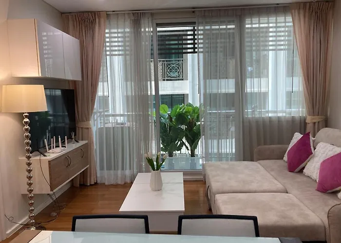Apartment 'city Retreat' Asok Sukhumvit 23 53 Sqm *